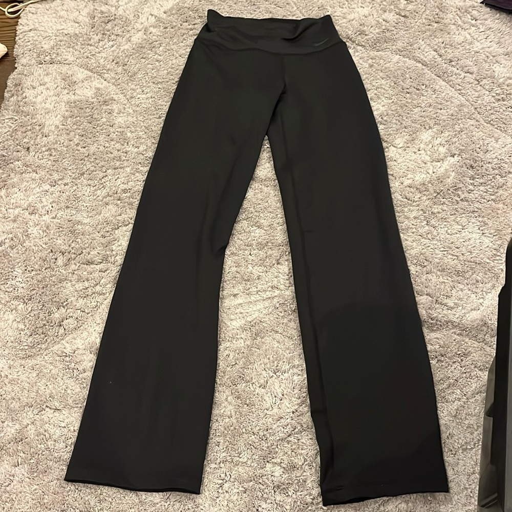 Nike yoga pants